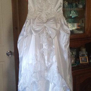 Eden Off White Bridal Grown